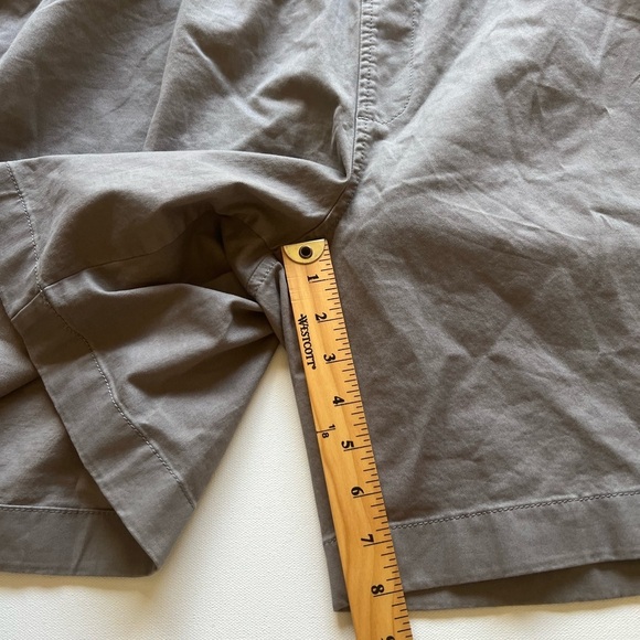 NWT Men's 3XL LL Bean Lakewashed Stretch Khaki Shorts Pull-On 8" Inseam (F1) - Picture 3 of 7